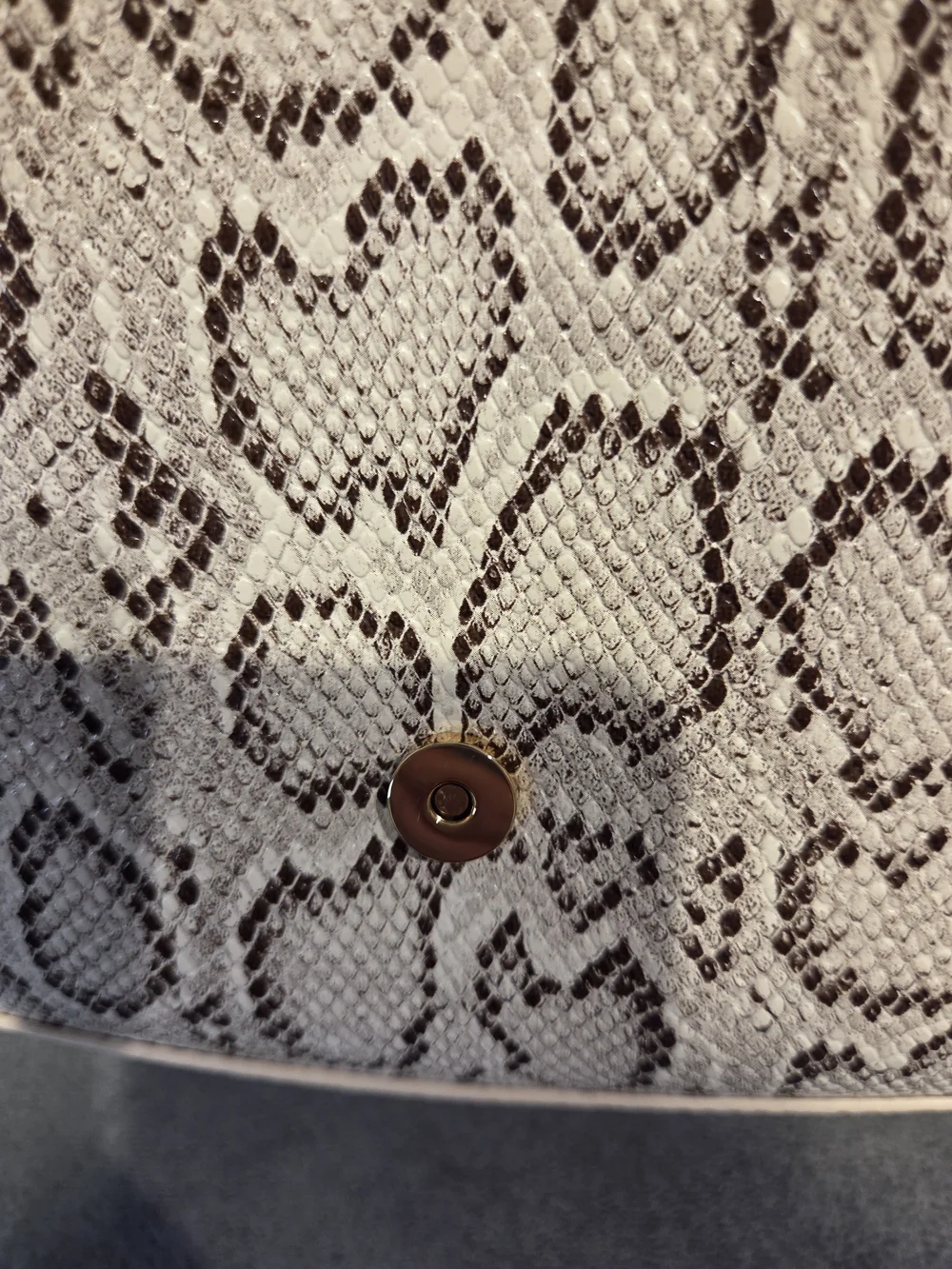 a new day Snake Print Shoulder Bag in Light Taupe